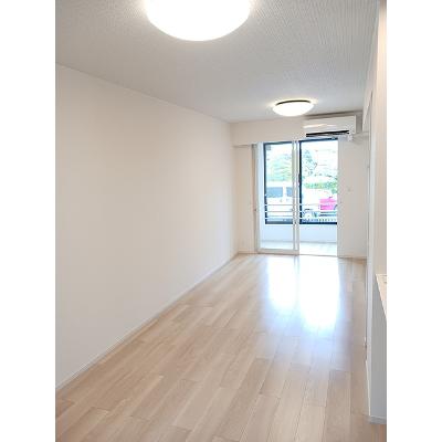 サン　ヴェール　大芝　Ⅲ　Ａ 102【管理NO：1-026764601-01020】 ★家具家電は申し込み後に搬入します 2026年07月中旬入居可能の物件画像