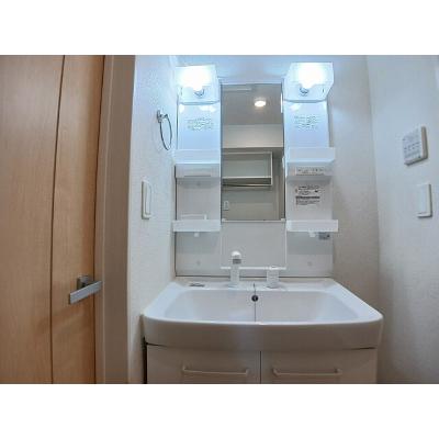 アイリスコート　Ｂ 203【管理NO：1-021835802-02030】 ★家具家電は申し込み後に搬入しますの物件画像