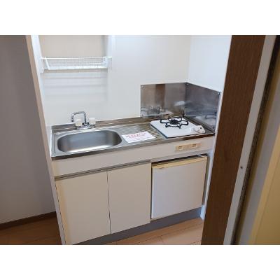 プラティークあらこ 201【管理NO：1-009436201-02010】 ★家具家電は申し込み後に搬入します 2026年08月下旬入居可能の物件画像