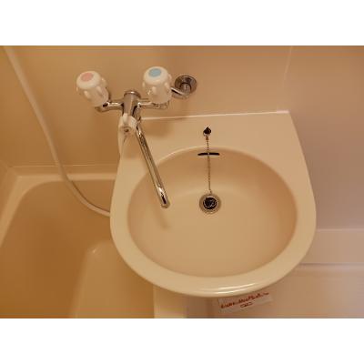プラティークあらこ 201【管理NO：1-009436201-02010】 ★家具家電は申し込み後に搬入します 2026年08月下旬入居可能の物件画像
