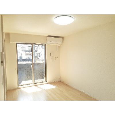 フィオーレ（Ｆｉｏｒｅ） 101【管理NO：1-025859301-01010】 ★家具家電は申し込み後に搬入しますの物件画像