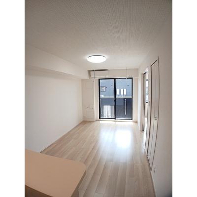 セレーノ　エム 103【管理NO：1-028653501-01030】 ★家具家電は申し込み後に搬入します★の物件画像