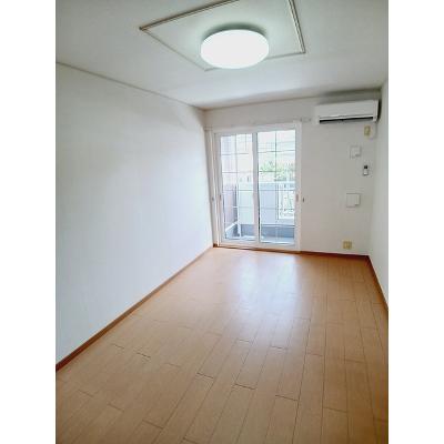 ジラソーレ 102【管理NO：1-014970501-01020】 ★家具家電は申し込み後に搬入します★の物件画像