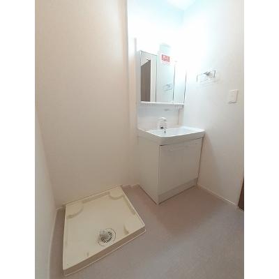 リップルガーデンＥ 201【管理NO：1-027206501-02010】 ★家具家電は申し込み後に搬入します★ ★2026年08月中旬入居可能★の物件画像