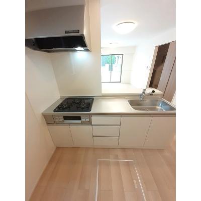 マインブルクⅣ 101【管理NO：1-026371402-01010】 ★家具家電は申し込み後に搬入しますの物件画像