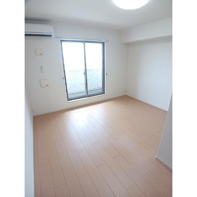 アン・ソレアード　Ｂ 202【管理NO：1-019847602-02020】 ★家具家電は申し込み後に搬入します★の物件画像