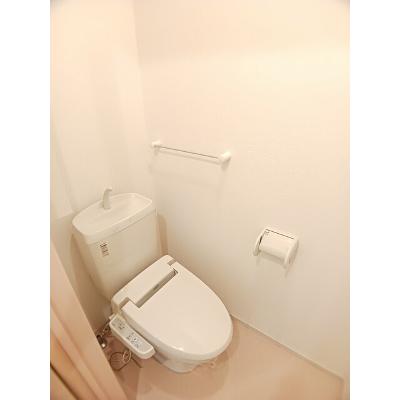 ラ　グリシーナ　Ⅱ 103【管理NO：1-017724202-01030】 ★家具家電は申し込み後に搬入します★の物件画像