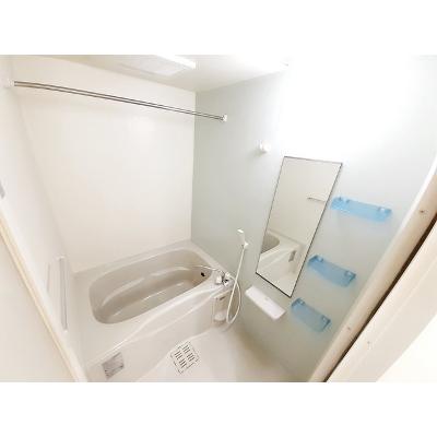 エヴァーグリーンＰ 101【管理NO：1-017724101-01010】 ★家具家電は申し込み後に搬入します★の物件画像