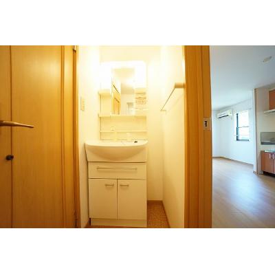 セレーノ広江Ⅱ 201【管理NO：1-013582102-02010】 ★家具家電は申し込み後に搬入します★の物件画像