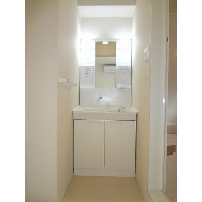 クレメント　ゼファー 105【管理NO：1-020513701-01040】 ★家具家電は申し込み後に搬入します★ ★2026年08月下旬入居可能★の物件画像