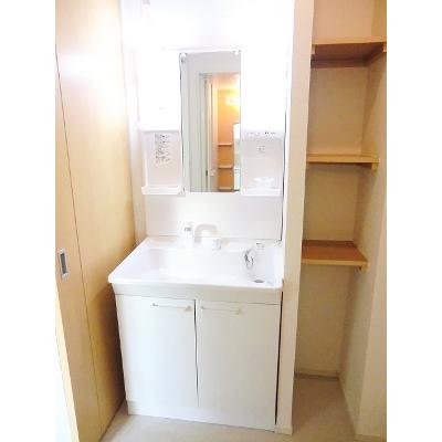 ベル・イースト 204【管理NO：1-021833301-02040】 ★家具家電は申し込み後に搬入します★の物件画像