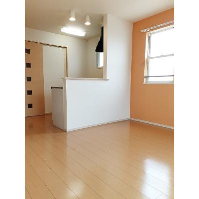 エレガンシア 201【管理NO：1-019527901-02010】 ★家具家電は申し込み後に搬入します★の物件画像