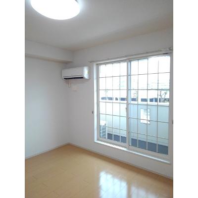 ラフテル 202【管理NO：1-017437301-02020】 ★家具家電は申し込み後に搬入します★の物件画像