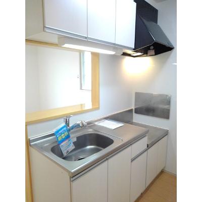 ラフテル 202【管理NO：1-017437301-02020】 ★家具家電は申し込み後に搬入します★の物件画像