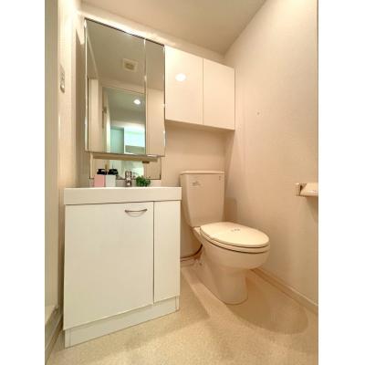 🔷🔹🔸🔶⭐1K+ロフト付(広々とした天井高120cm5帖)⭐2口ガスコンロ⭐敷地内ゴミ捨て場⭐【禁煙&Wi-Fi無料】⭐🔶🔸🔹🔷「K13」の物件画像