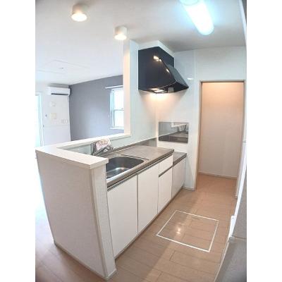 サンパラソルＡ 101【管理NO：1-019392201-01010】 ★家具家電は申し込み後に搬入します 2026年08月下旬入居可能の物件画像