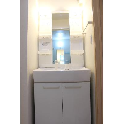 ラージ　Ｋ 101【管理NO：1-015795001-01010】 ★家具家電は申し込み後に搬入します★ ★2026年08月下旬入居可能★の物件画像