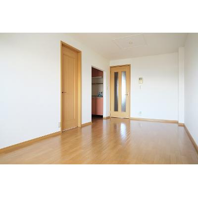 グランデオス 302【管理NO：1-013227301-03020】 ★家具家電は申し込み後に搬入します★ ★2026年10月中旬入居可能★の物件画像