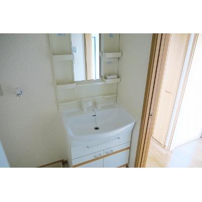 グランデオス 302【管理NO：1-013227301-03020】 ★家具家電は申し込み後に搬入します★ ★2026年10月中旬入居可能★の物件画像