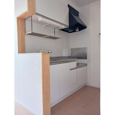 サニー 203【管理NO：1-017558001-02030】 ★家具家電は申し込み後に搬入します 2026年08月中旬入居可能の物件画像