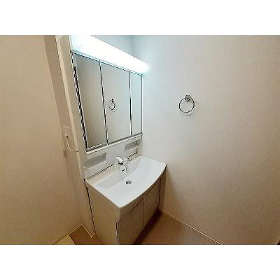 フルラージュ 201【管理NO：1-026179401-02010】 ★家具家電は申し込み後に搬入します★ ★2026年09月中旬入居可能★の物件画像
