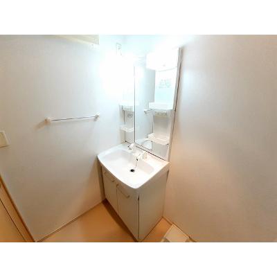 ベル　ブローテ 102【管理NO：1-017568401-01020】 ★家具家電は申し込み後に搬入します★ ★2026年09月上旬入居可能★の物件画像