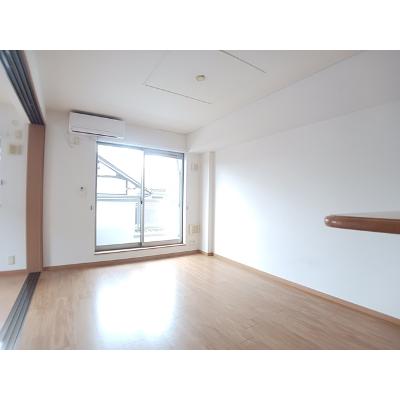 リリアンハイム 101【管理NO：1-013034101-01010】 ★家具家電は申し込み後に搬入します★の物件画像