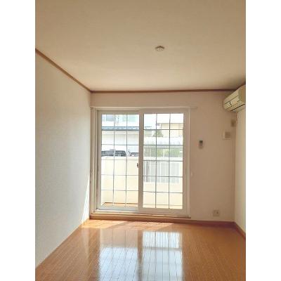 グルービー 101【管理NO：1-012296301-01010】 ★家具家電は申し込み後に搬入します 2026年08月下旬入居可能の物件画像