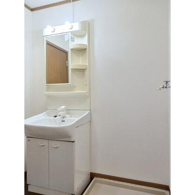 サンライズ 202【管理NO：1-010782701-02020】 ★家具家電は申し込み後に搬入します★の物件画像