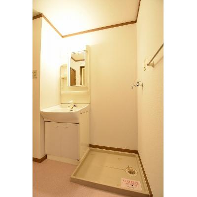 サンライズ 102【管理NO：1-010782701-01020】 ★家具家電は申し込み後に搬入します★の物件画像