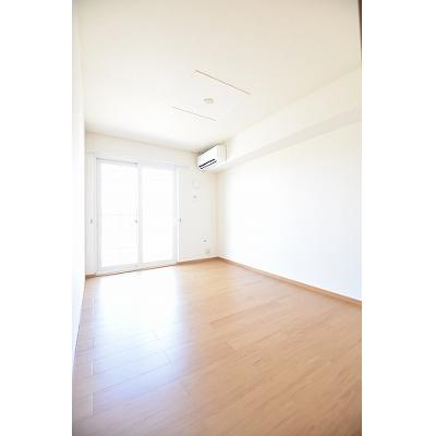 メゾン・リュミエール 105【管理NO：1-013443401-01040】 ★家具家電は申し込み後に搬入します 2026年08月下旬入居可能の物件画像
