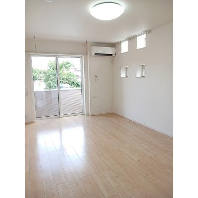 ＲａｆｆｉｎｅⅡ 106【管理NO：1-022112901-01050】 ★家具家電は申し込み後に搬入します★の物件画像