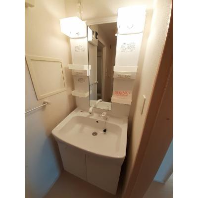 グランツ 203【管理NO：1-017139801-02030】 ★家具家電は申し込み後に搬入します★ ★2026年10月中旬入居可能★の物件画像