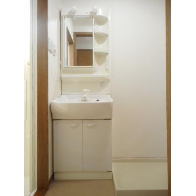 フレ・エピナ－ル 106【管理NO：1-011185801-01060】 ★家具家電は申し込み後に搬入します 2026年08月中旬入居可能の物件画像