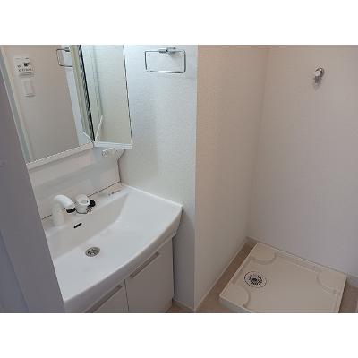 ヒカルサ大宮南中丸ノ―スⅠ 201【管理NO：1-028363401-02010】 ★家具家電は申し込み後に搬入します★ ★2026年10月下旬入居可能★の物件画像