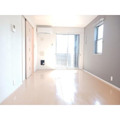 スッド　アルトゥーラ 101【管理NO：1-018563701-01010】 ★家具家電は申し込み後に搬入します★の物件画像