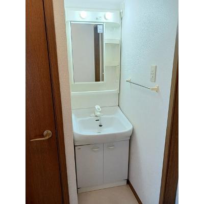 アースブラウンＫ・ＴⅡ 203【管理NO：1-010679101-02030】 ★家具家電は申し込み後に搬入します 2026年09月下旬入居可能の物件画像