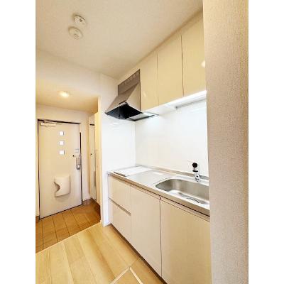 リリー 102【管理NO：1-027486601-01020】 ★家具家電は申し込み後に搬入します★ ★2026年09月中旬入居可能★の物件画像
