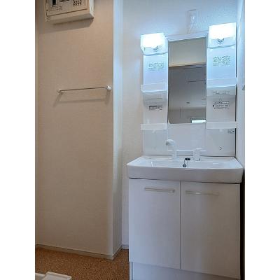 ラ　ポルテ　ルージュⅡ 102【管理NO：1-020331301-01020】 ★家具家電は申し込み後に搬入します★の物件画像