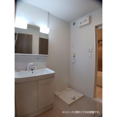 カトレア 206【管理NO：1-028616701-02050】 ★家具家電は申し込み後に搬入します 2026年08月上旬入居可能の物件画像