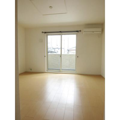プリムローズⅡ 101【管理NO：1-018147601-01010】 ★家具家電は申し込み後に搬入します 2026年09月中旬入居可能の物件画像