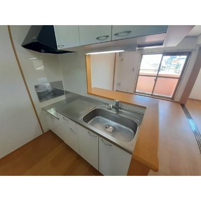 グランポート泉 305【管理NO：1-014222601-03050】 ★家具家電は申し込み後に搬入します★ ★2026年08月下旬入居可能★の物件画像