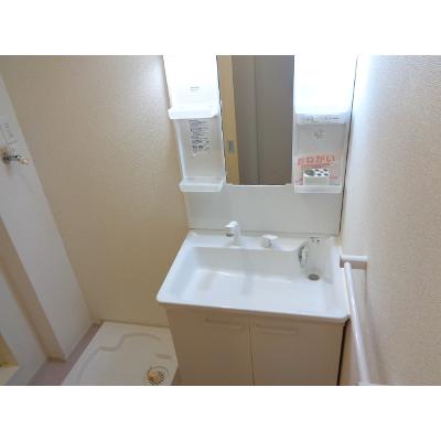 グレイス 102【管理NO：1-020943601-01020】 ★家具家電は申し込み後に搬入します 2026年09月中旬入居可能の物件画像