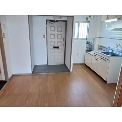 パレスインビレッヂ 2-A【管理NO：1-001738001-02010】 ★家具家電は申し込み後に搬入します★の物件画像
