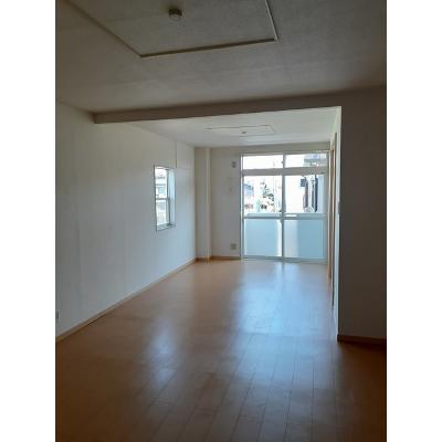 パセオローザ 201【管理NO：1-005107501-02010】 ★家具家電は申し込み後に搬入します 2026年08月下旬入居可能の物件画像