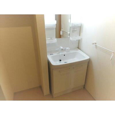 カーサ　レイナ 101【管理NO：1-021034501-01010】 ★家具家電は申し込み後に搬入します 2026年08月下旬入居可能の物件画像
