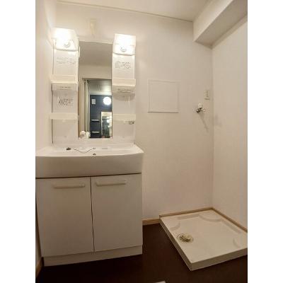 アメニティ　Ⅰ 201【管理NO：1-015739801-02010】 ★家具家電は申し込み後に搬入します★ ★2026年08月下旬入居可能★の物件画像