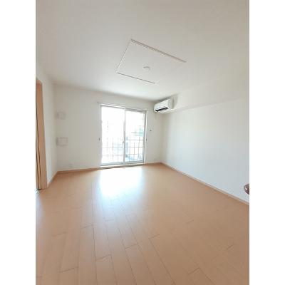 ベッラカ－サ 102【管理NO：1-016318501-01020】 ★家具家電は申し込み後に搬入します 2026年08月下旬入居可能の物件画像