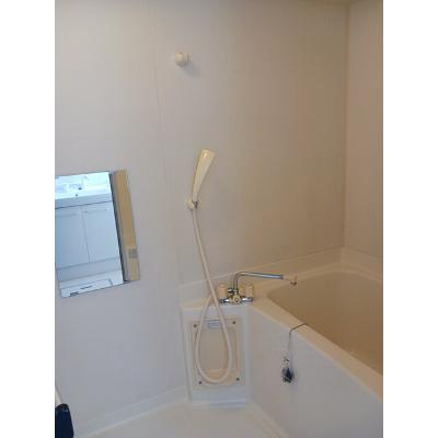 パインツリー 103【管理NO：1-006515701-01030】 ★家具家電は申し込み後に搬入します★の物件画像