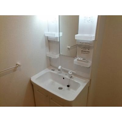 ストレリチア 103【管理NO：1-022542601-01030】 ★家具家電は申し込み後に搬入します 2026年08月下旬入居可能の物件画像